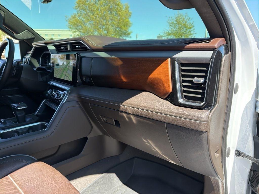 GMC Sierra 1500 Denali Crew Cab Short Box 4WD 2023