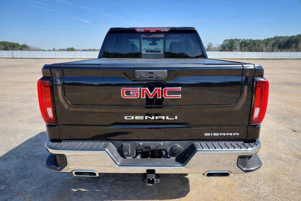 GMC Sierra 2500HD Denali Crew Cab 4WD 2021