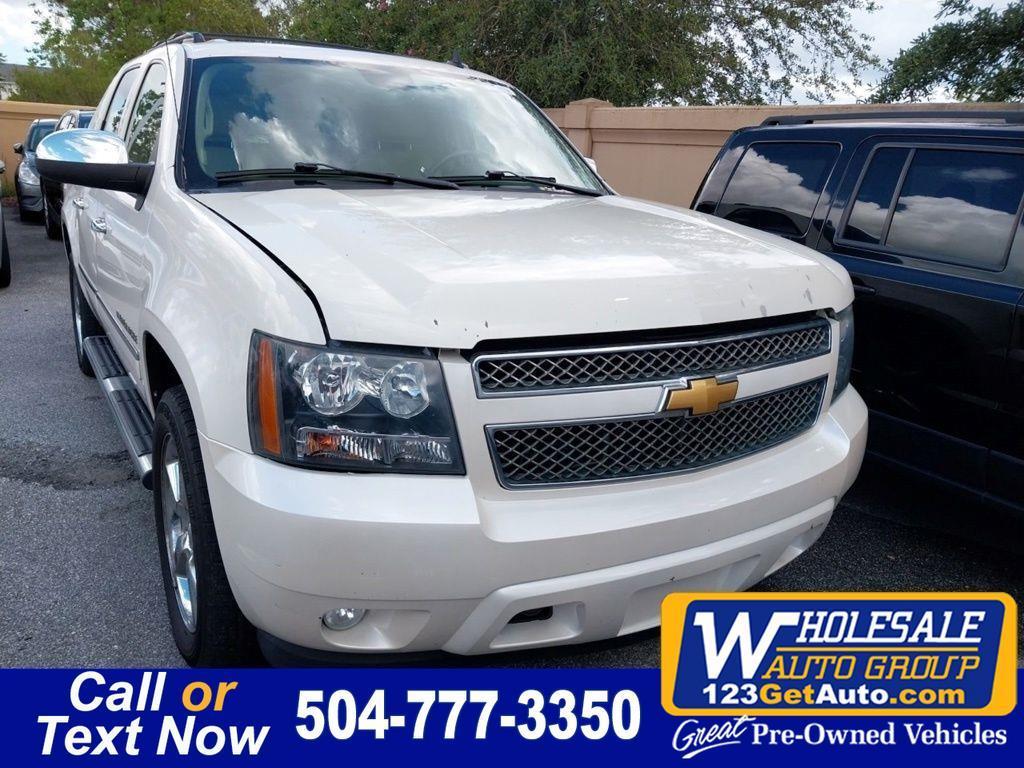 2013 Chevrolet Avalanche 4WD Avalanche LTZ's photo