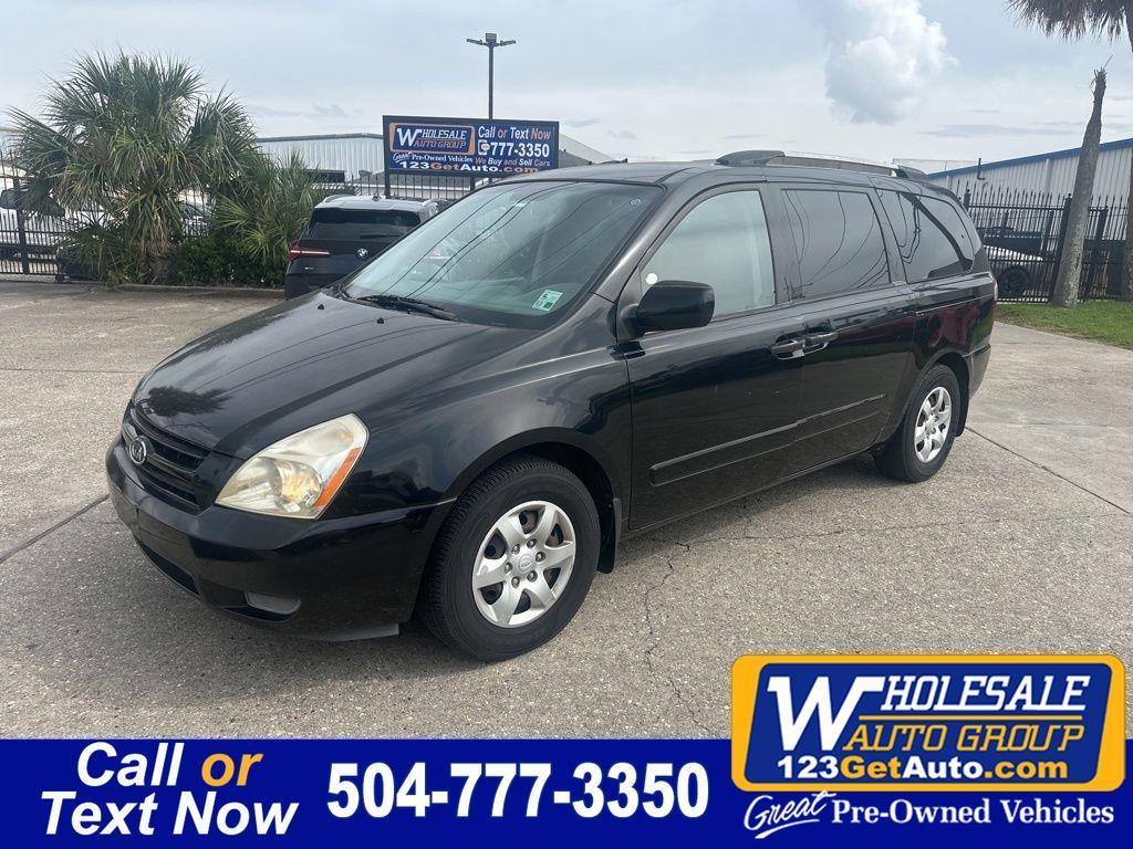 2010 Kia Sedona LX's photo