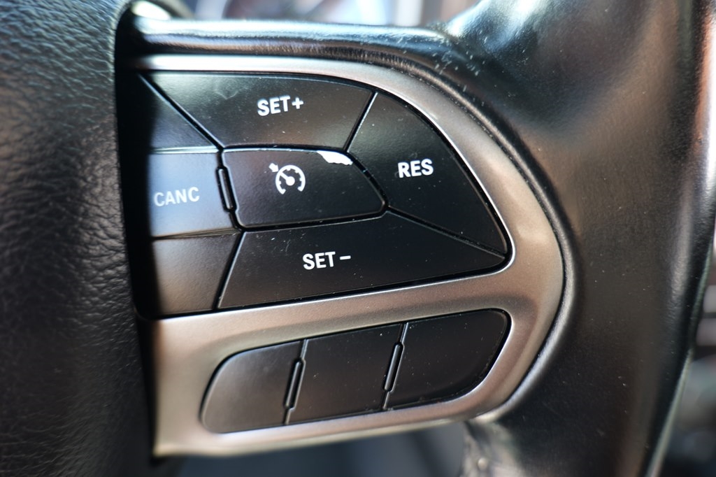 Dodge Charger  2020