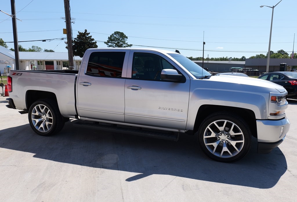 Chevrolet Silverado 1500  2018