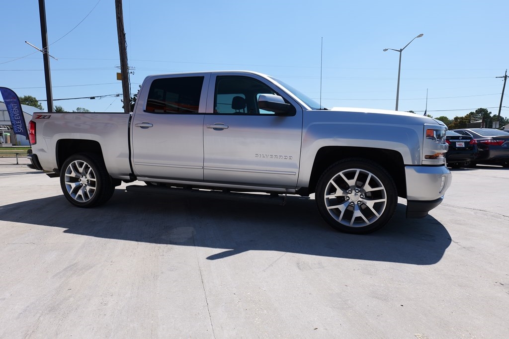 Chevrolet Silverado 1500  2018