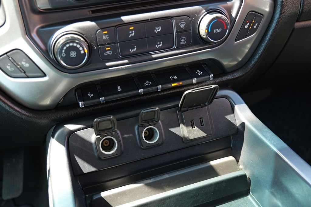 Chevrolet Silverado 1500  2018
