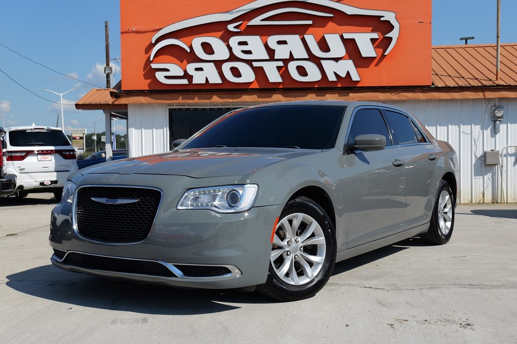 2019 Chrysler 300 TOURING