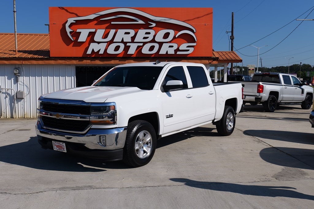 2018 Chevrolet Silverado 1500 LT photo 2