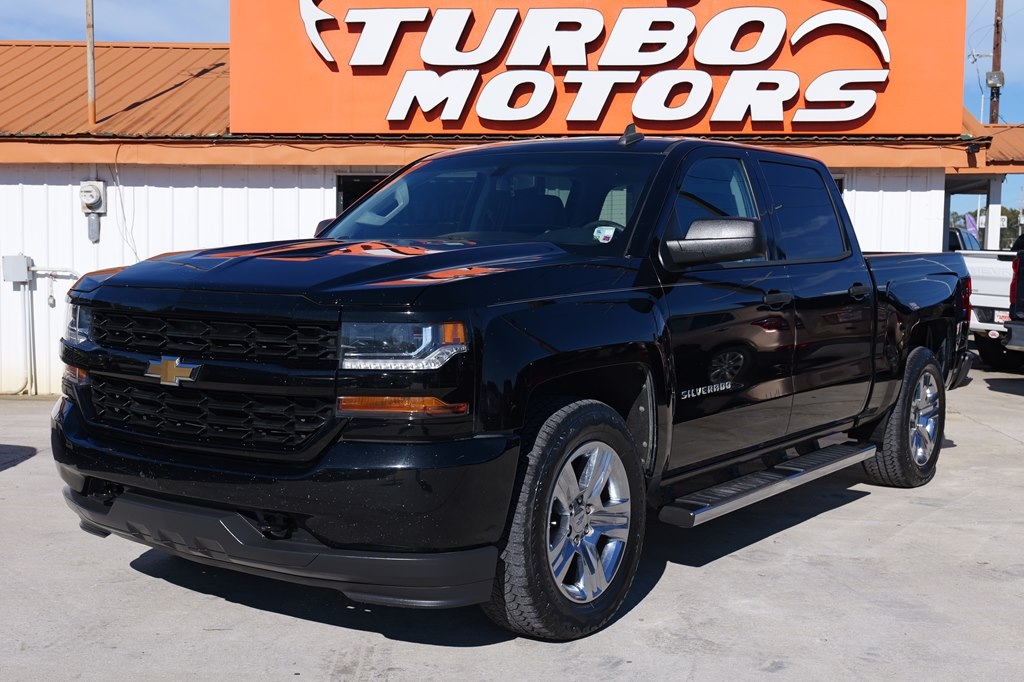 2018 Chevrolet Silverado 1500 CUSTOM