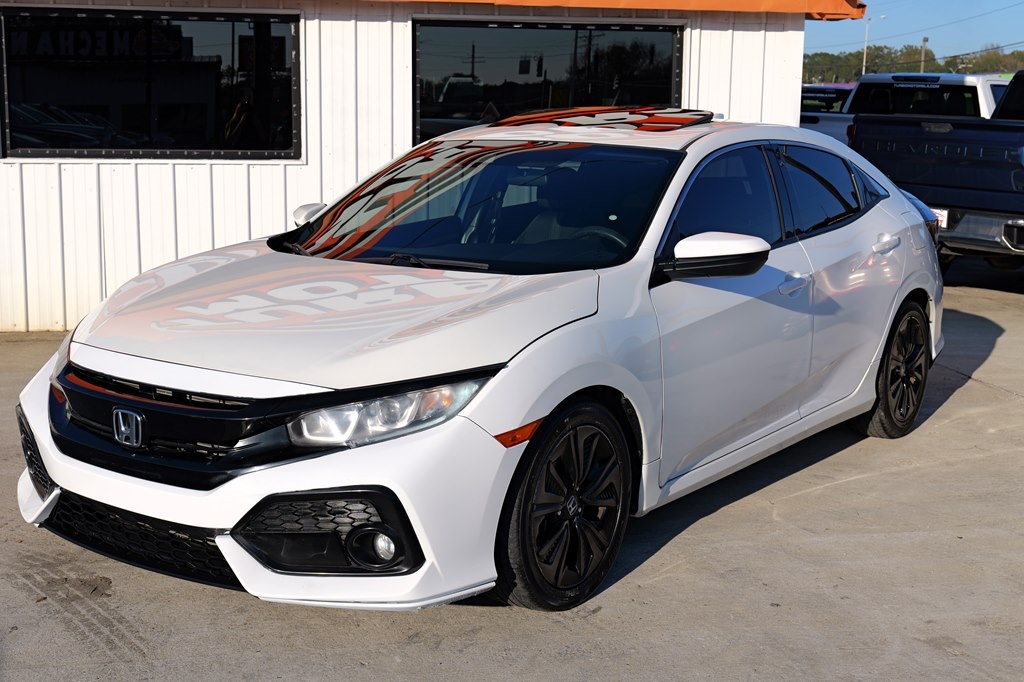 2019 Honda Civic Hatchback EX's photo