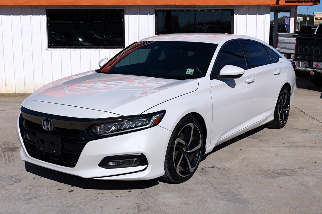 2020 Honda Accord Sport's photo