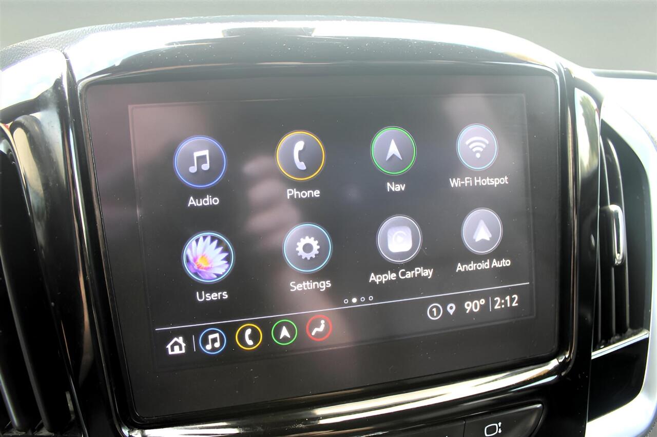 2022 Chevrolet Traverse Leather photo 23