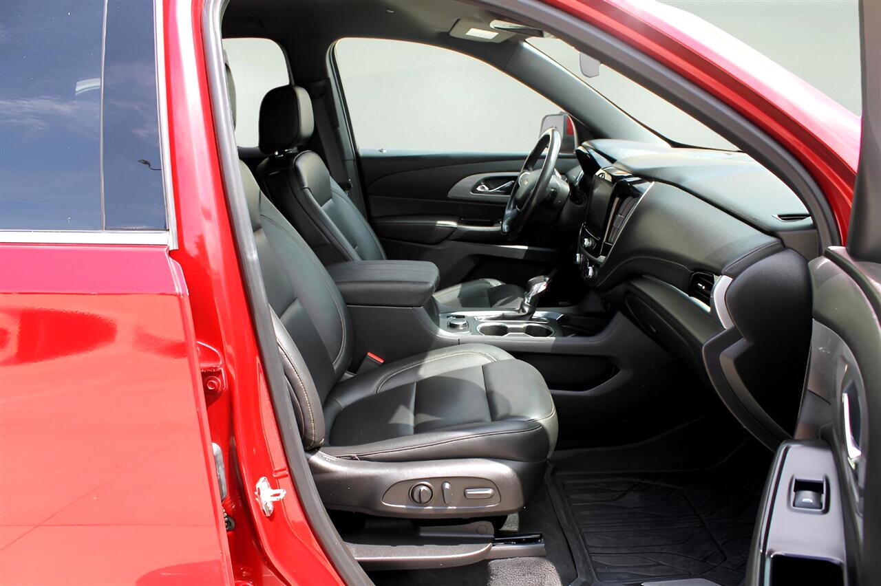 2022 Chevrolet Traverse Leather photo 30