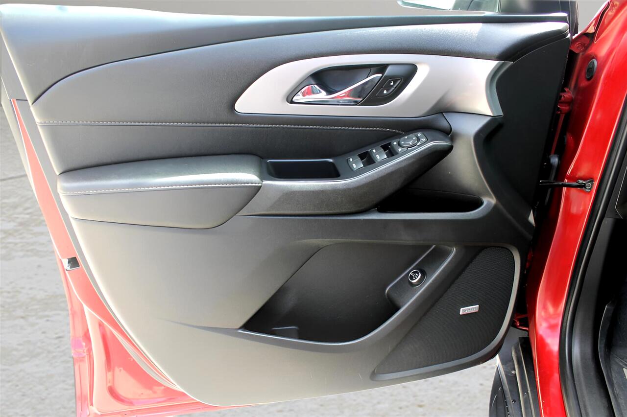 2022 Chevrolet Traverse Leather photo 36