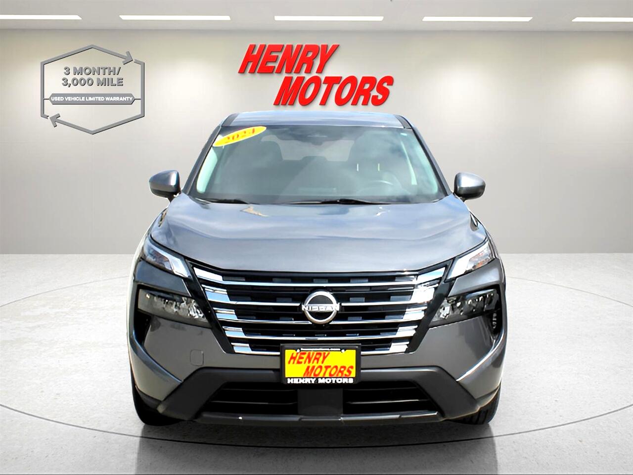 2024 Nissan Rogue SV photo 2