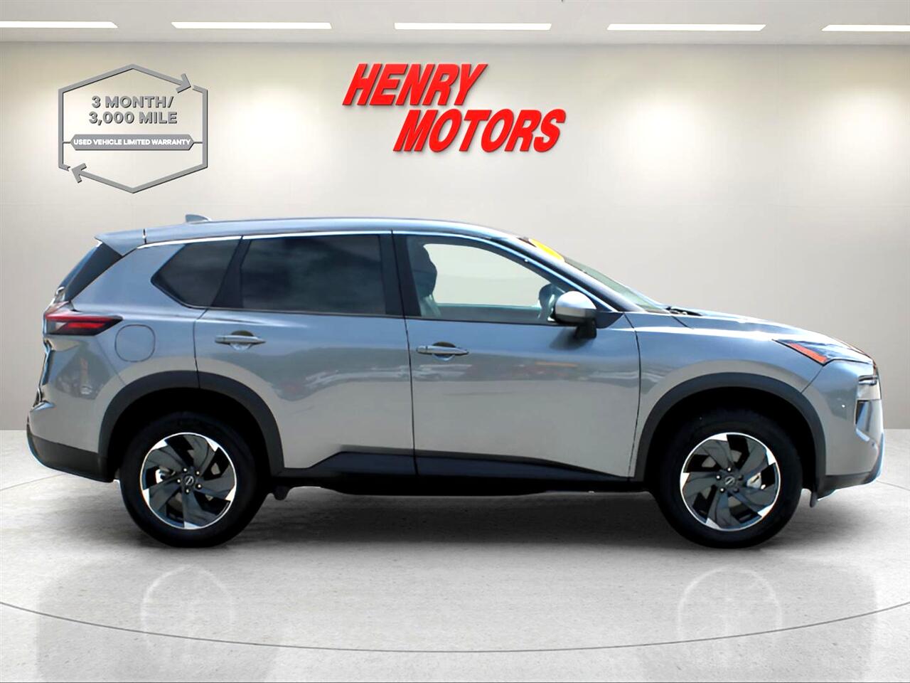 2024 Nissan Rogue SV photo 3