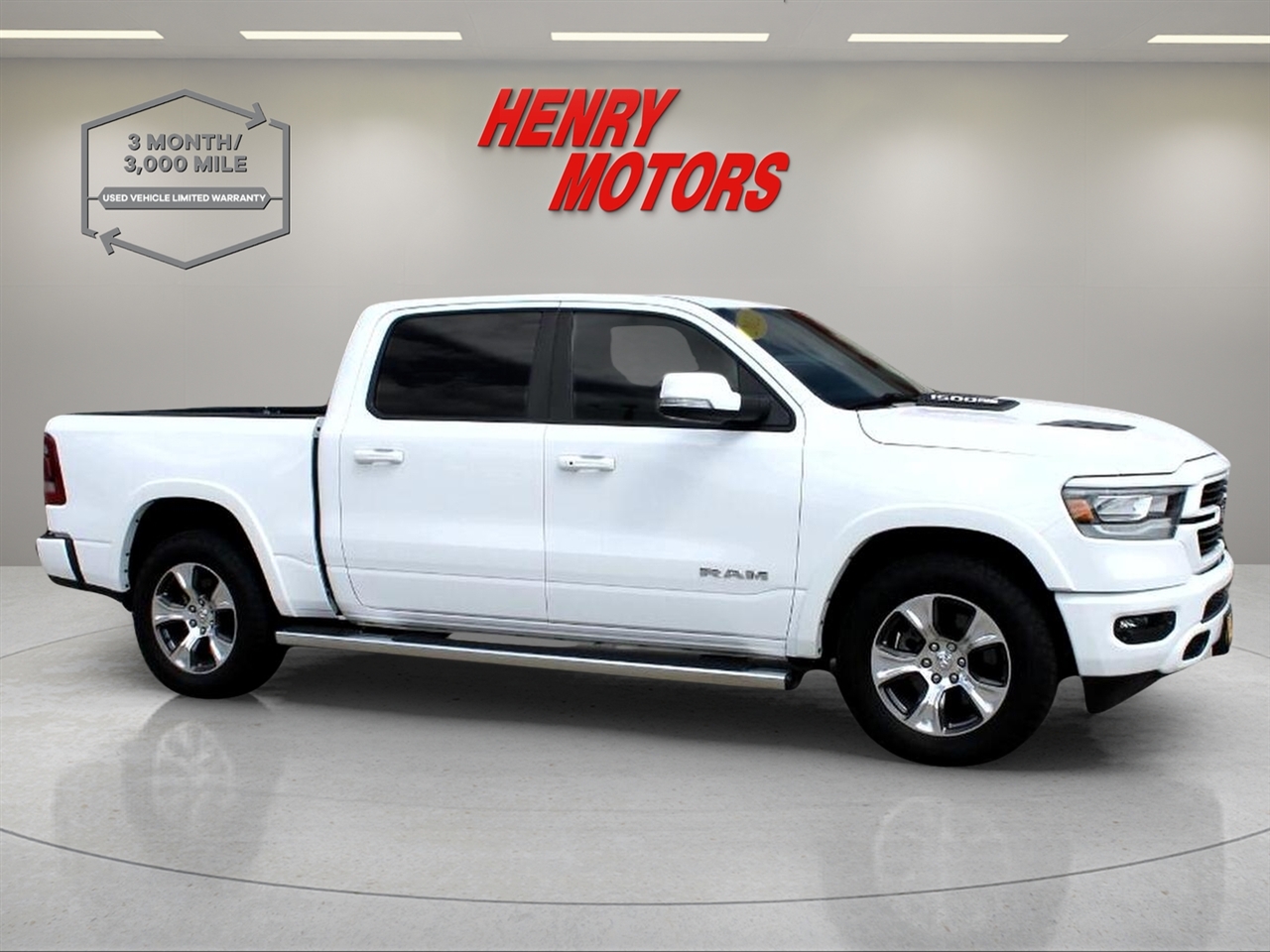 2022 RAM 1500 Laramie 4x4 Crew Cab 5'7" Box