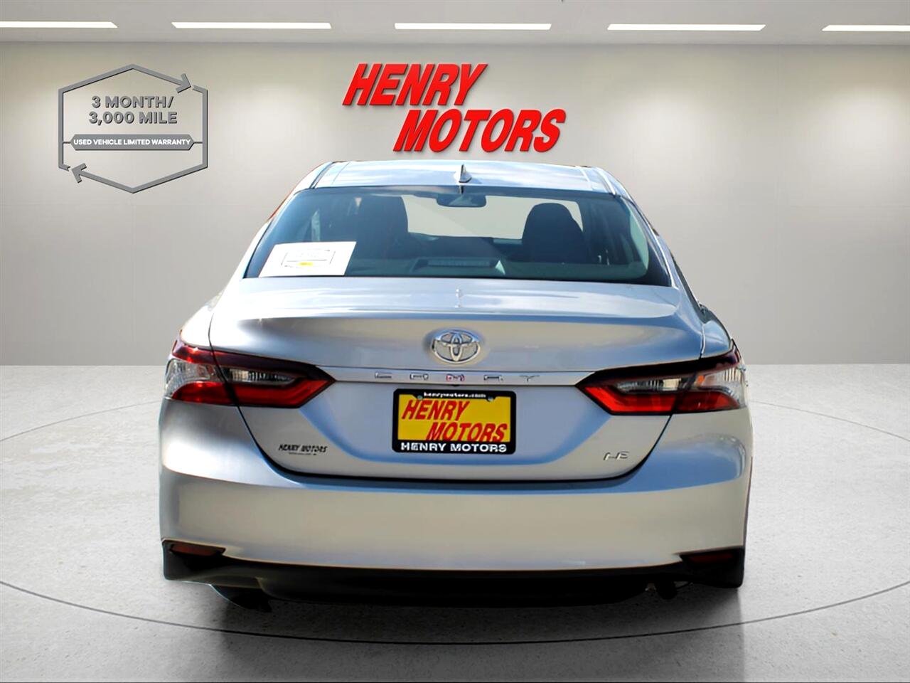 2023 Toyota Camry LE photo 3