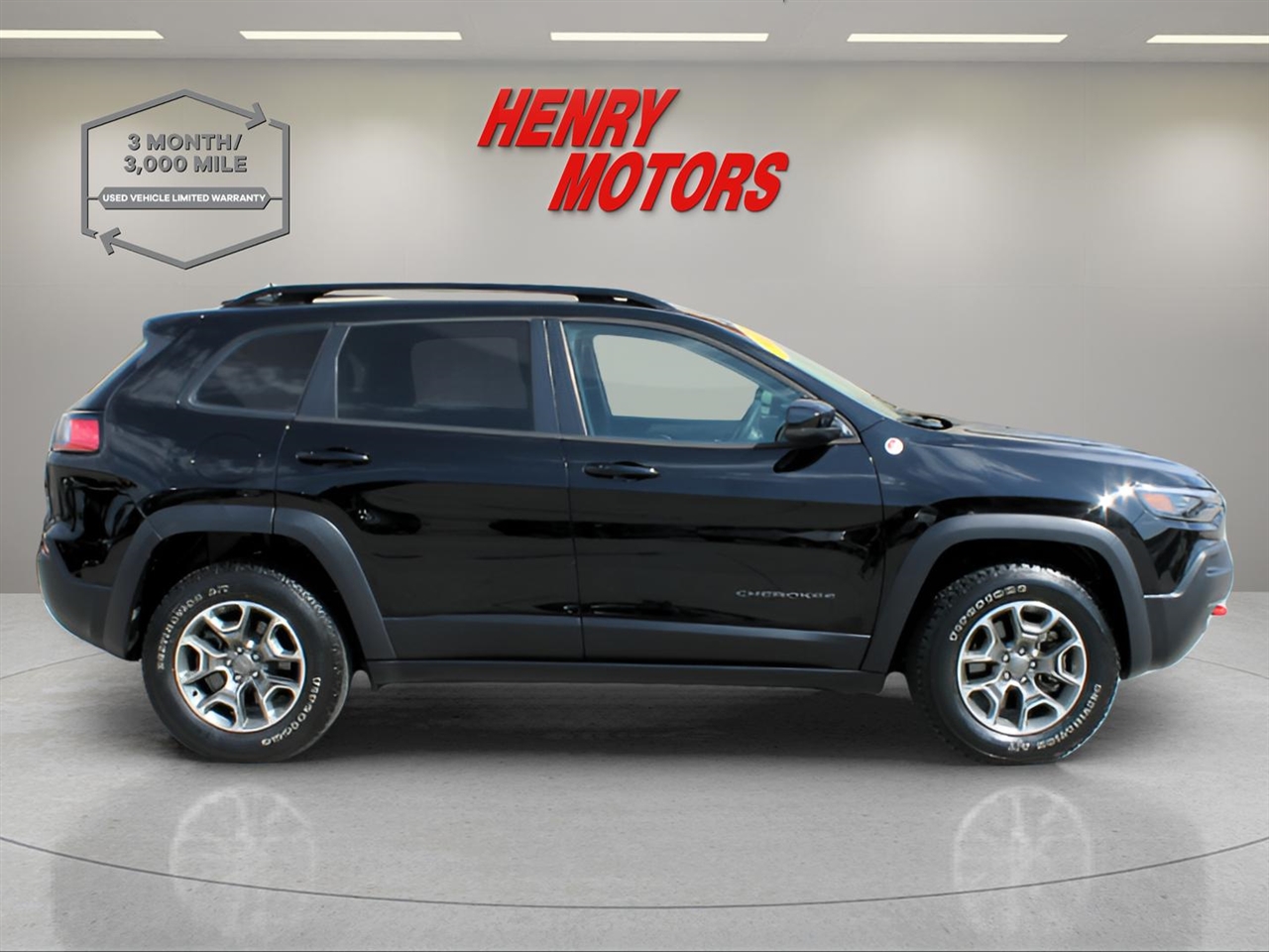 2022 Jeep Cherokee Trailhawk photo 3
