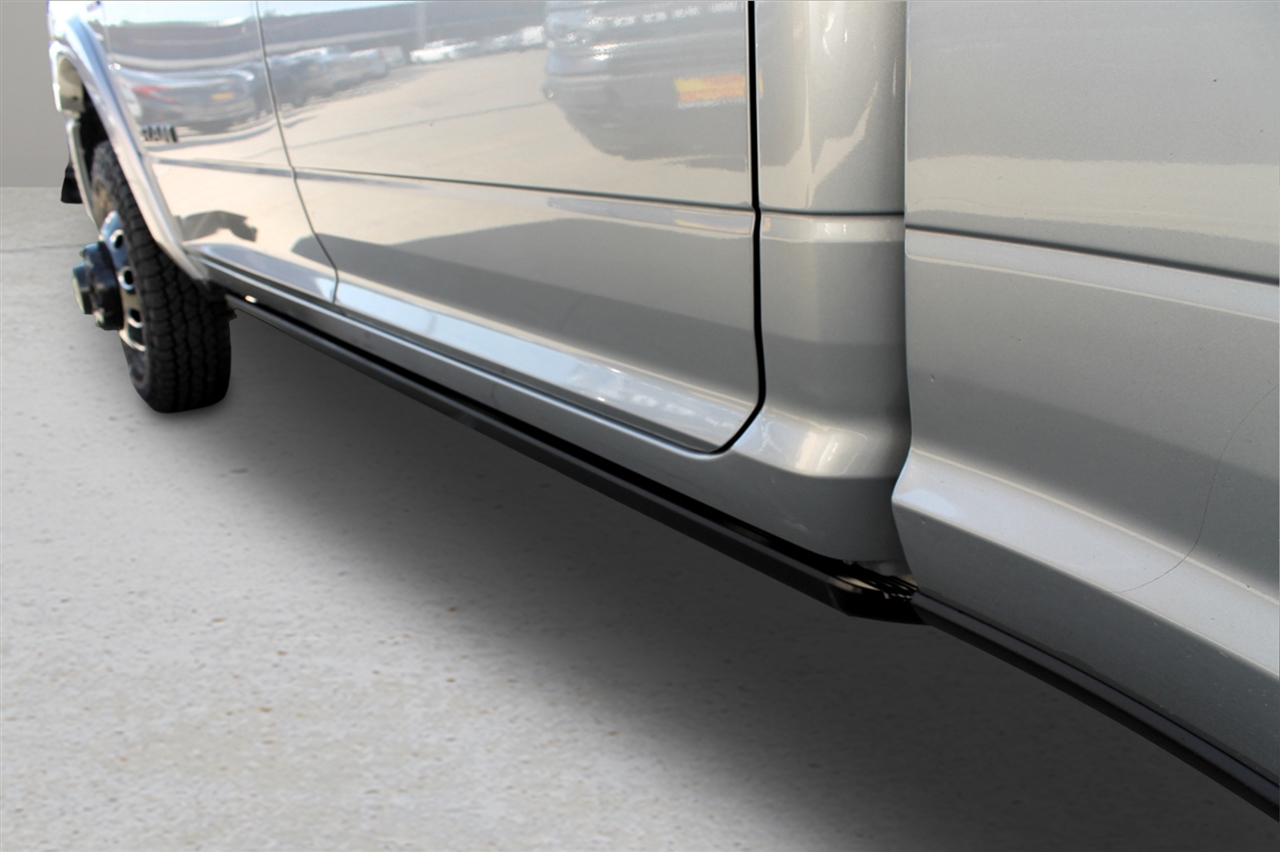 2022 Ram 3500 Laramie photo 7
