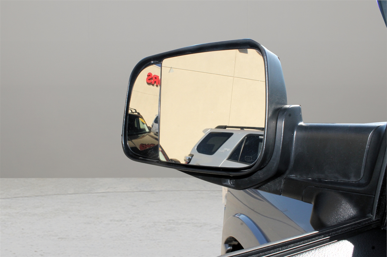 2022 Ram 3500 Laramie photo 11