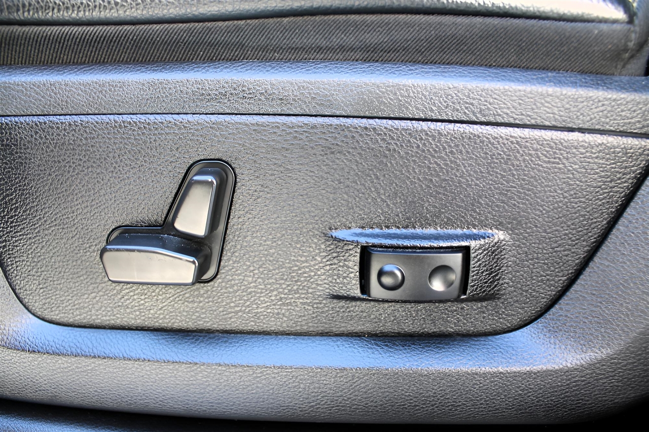 2022 Ram 3500 Laramie photo 14