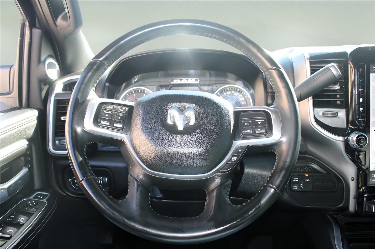 2022 Ram 3500 Laramie photo 16