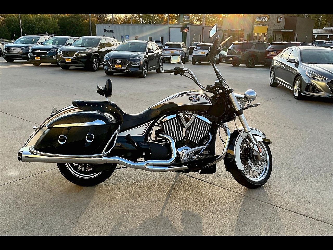 2012 Victory Cross Roads Touring