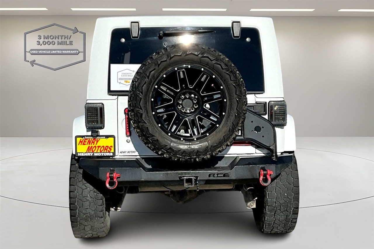 Jeep Wrangler Unlimited 4WD 4dr Sahara 2014