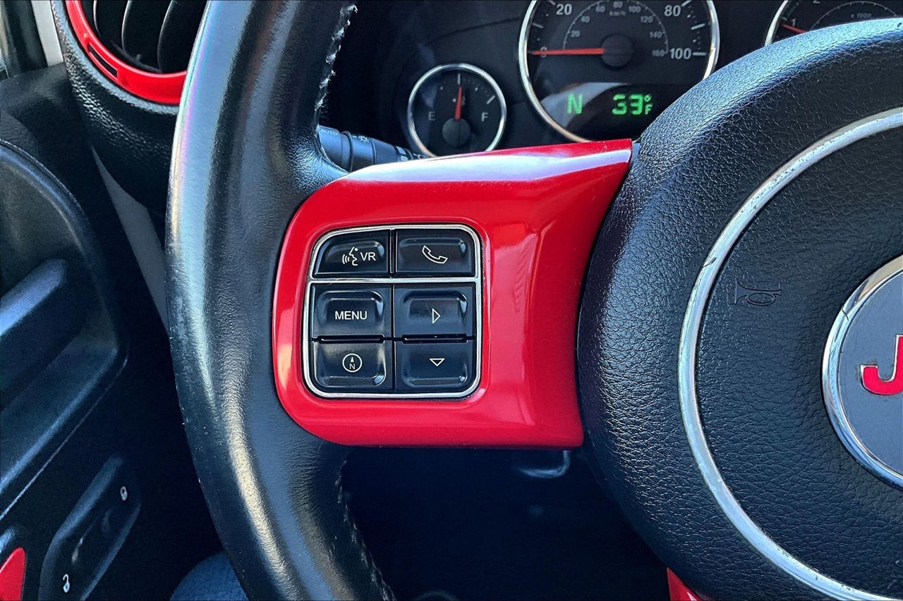 Jeep Wrangler Unlimited 4WD 4dr Sahara 2014