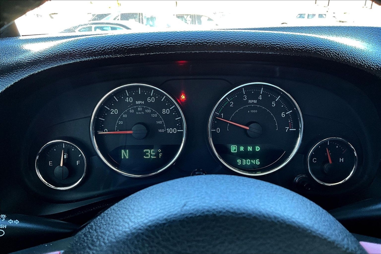 Jeep Wrangler Unlimited 4WD 4dr Sahara 2014