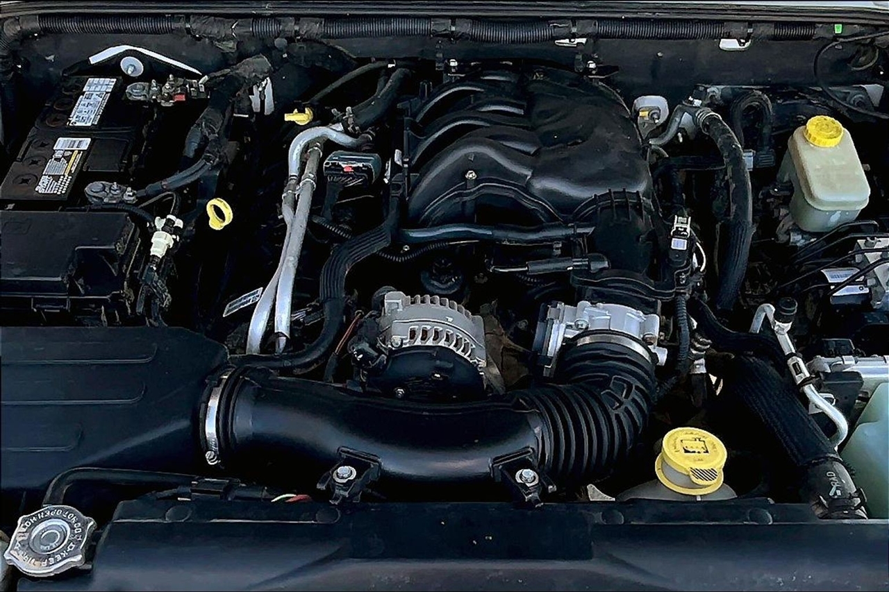 Jeep Wrangler Unlimited 4WD 4dr Sahara 2014