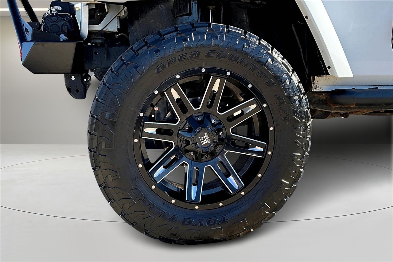 Jeep Wrangler Unlimited 4WD 4dr Sahara 2014