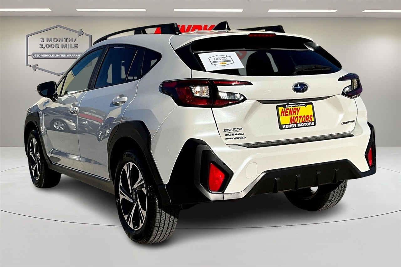 2024 Subaru Crosstrek Premium photo 3