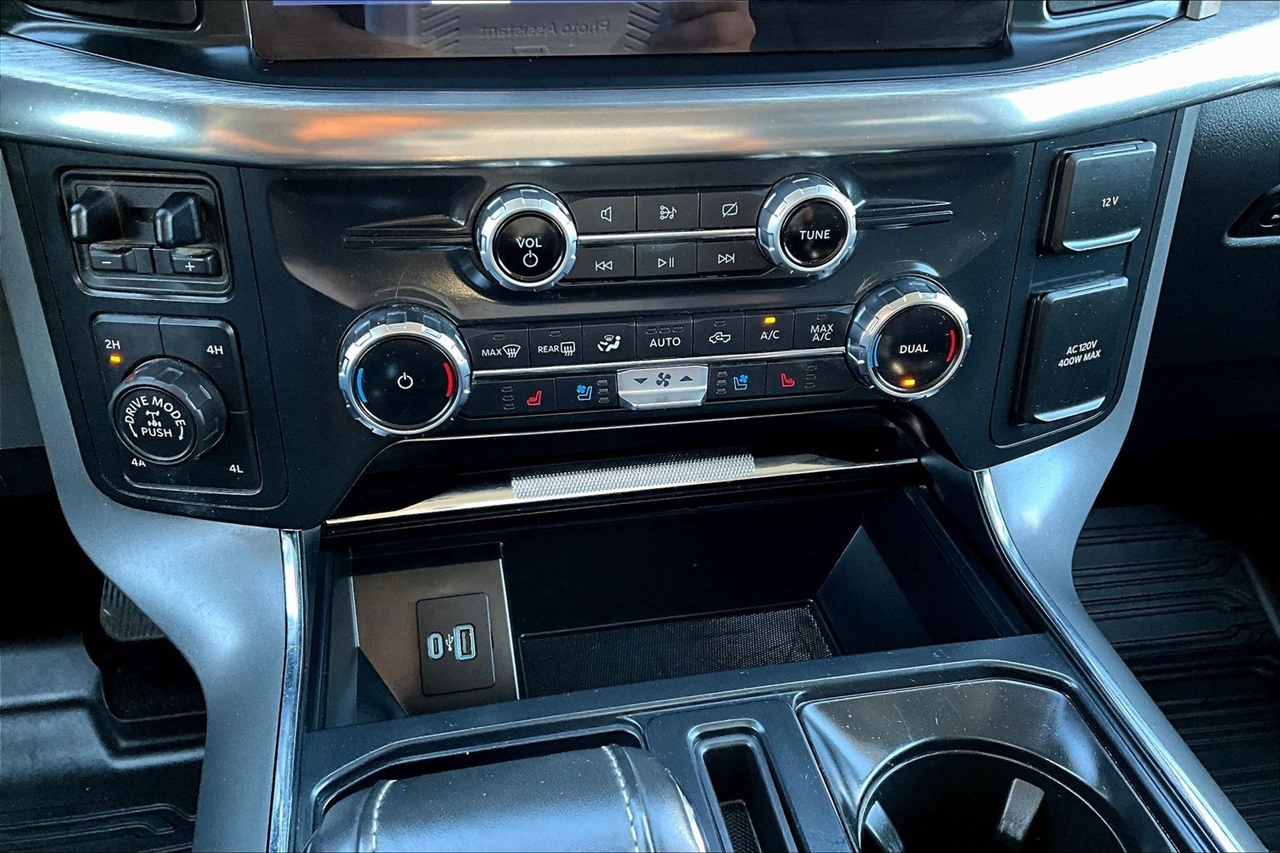 Ford F-150 SuperCrew 139" Lariat 4WD 2022