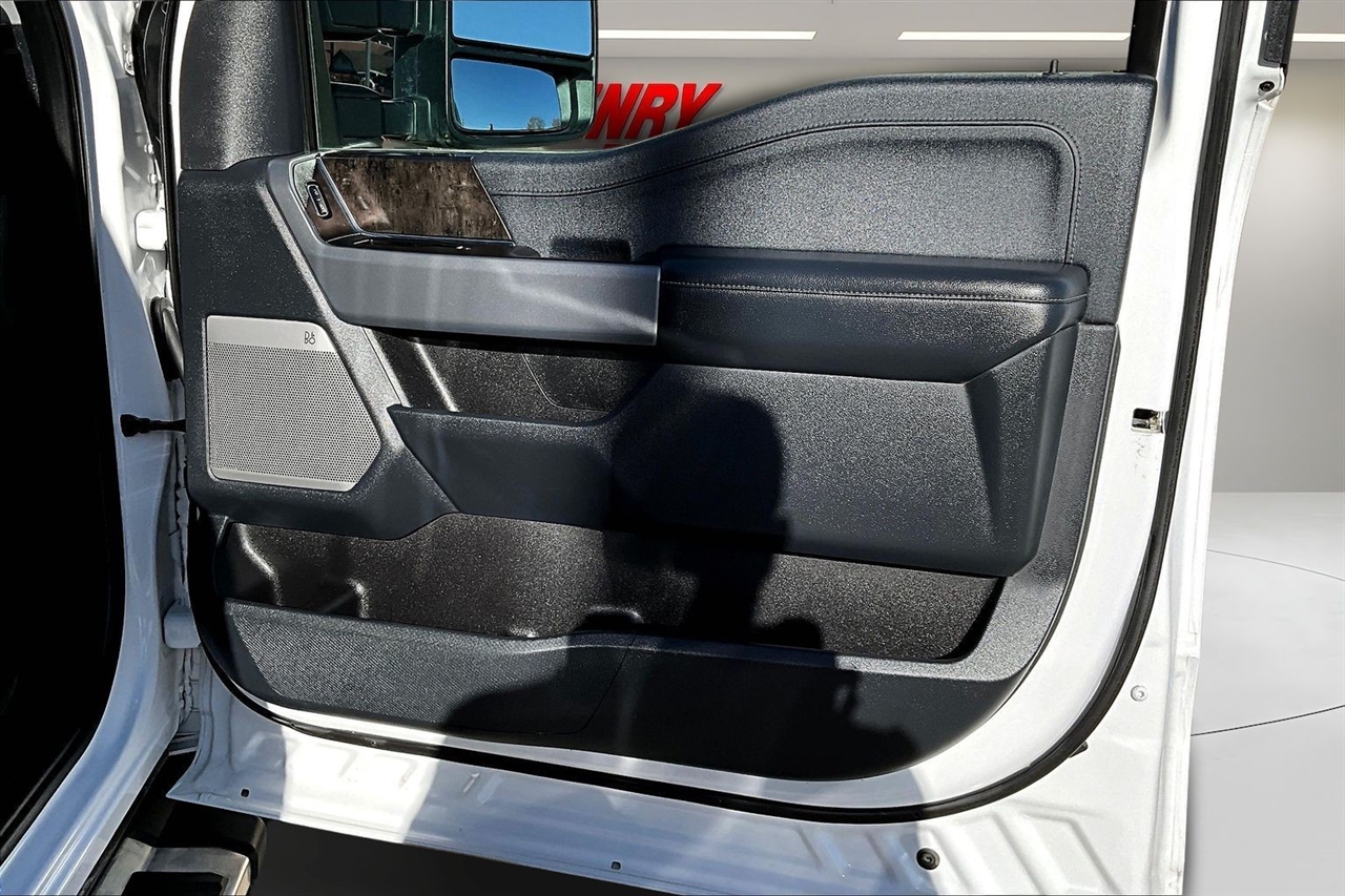 Ford F-150 SuperCrew 139" Lariat 4WD 2022