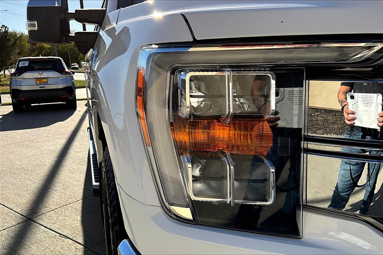 Ford F-150 SuperCrew 139" Lariat 4WD 2022