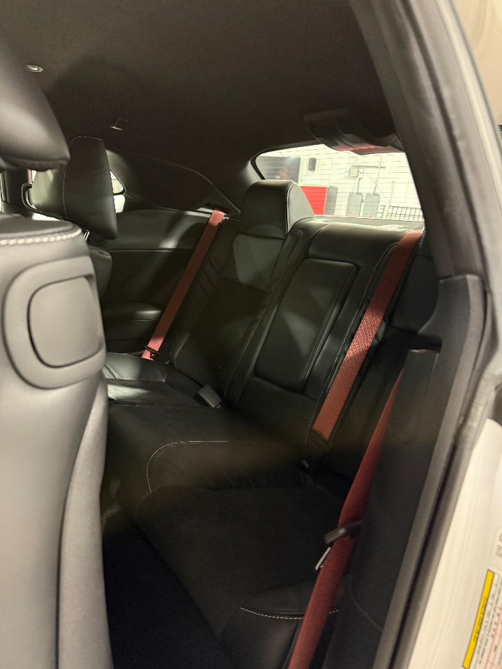 Dodge Challenger  2023