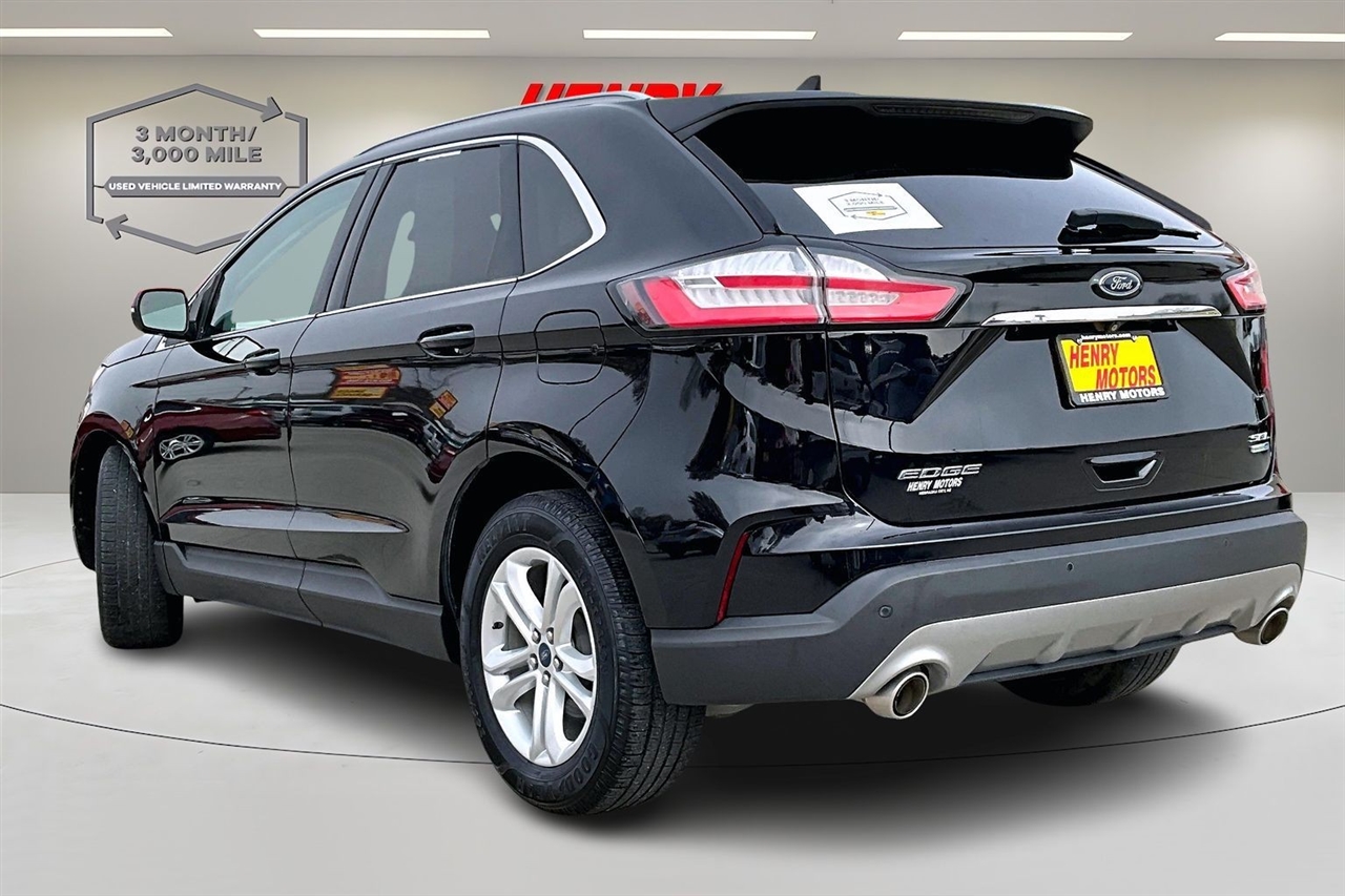 2020 Ford Edge SEL photo 3
