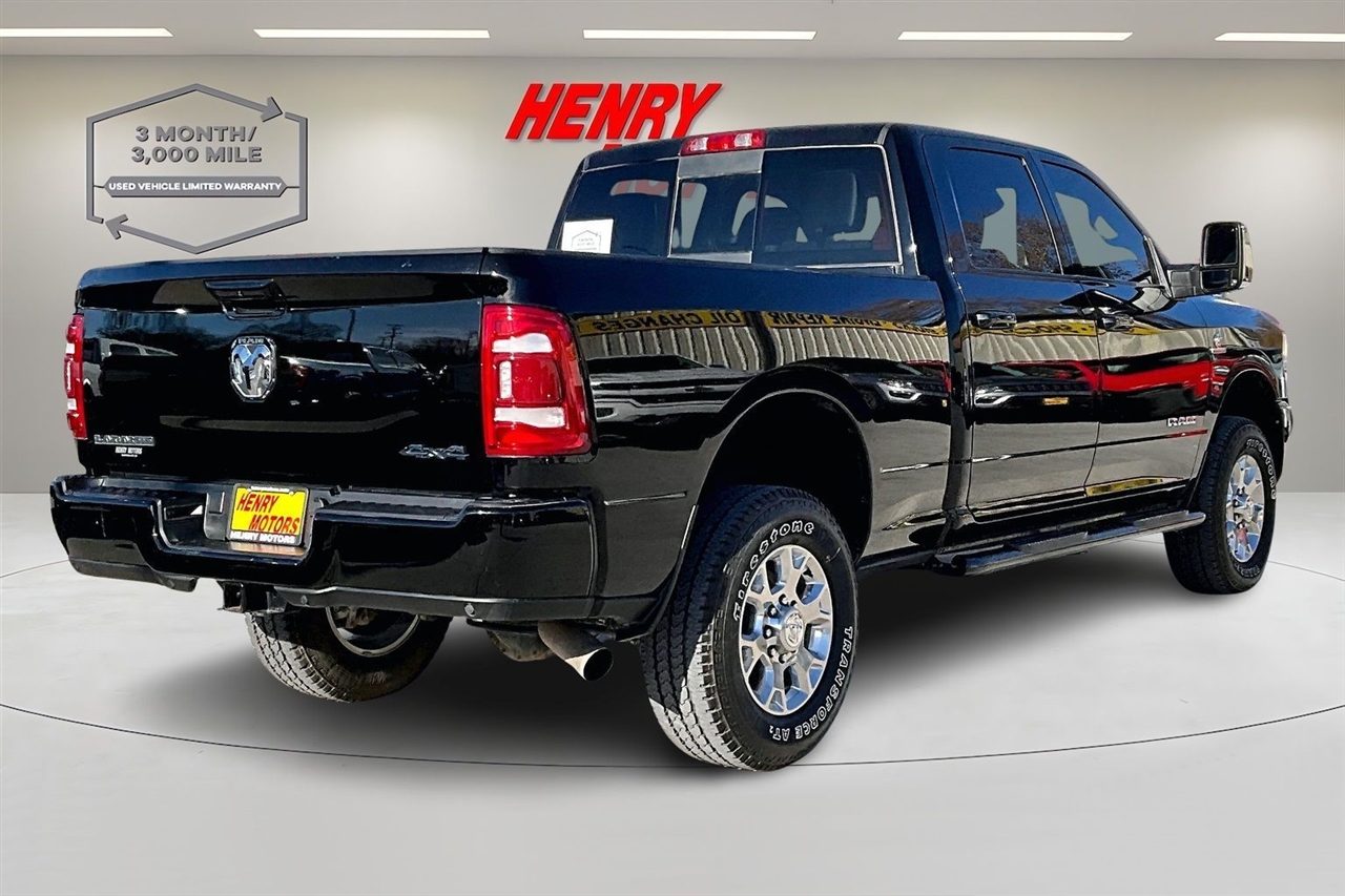 RAM 2500 Laramie 4x4 Crew Cab 6'4" Box 2024
