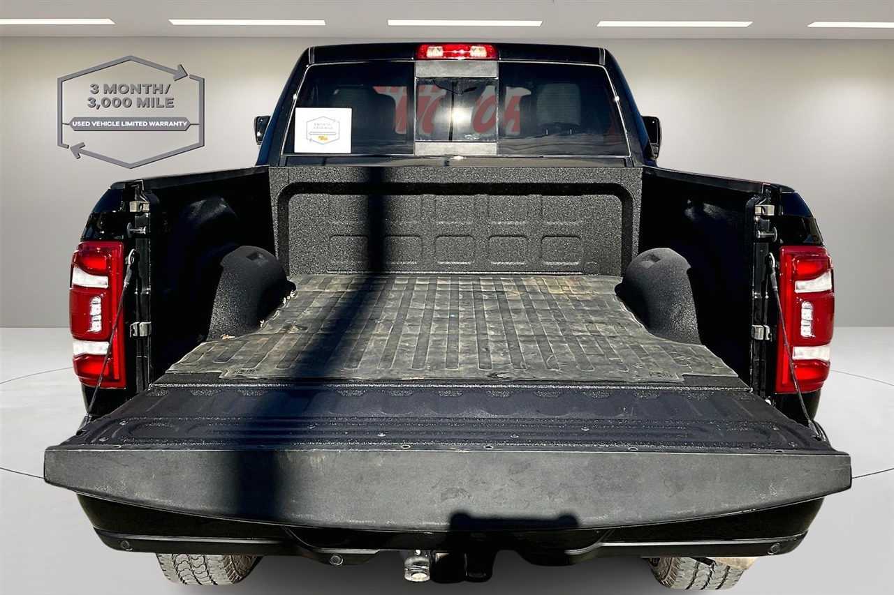 RAM 2500 Laramie 4x4 Crew Cab 6'4" Box 2024