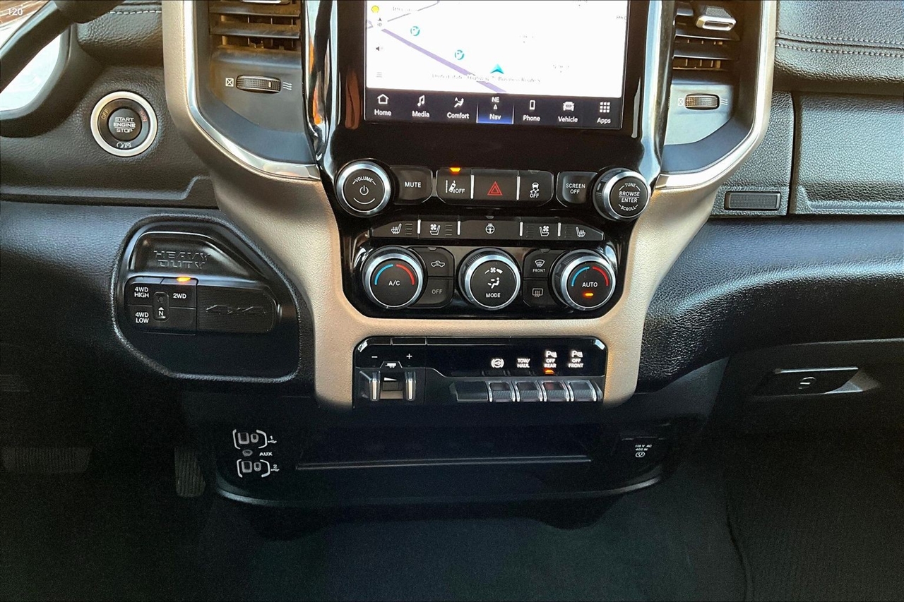 RAM 2500 Laramie 4x4 Crew Cab 6'4" Box 2024