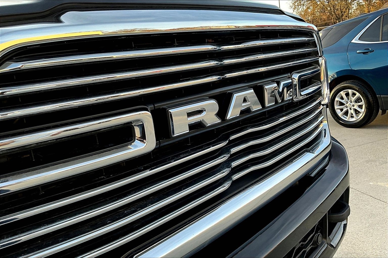 RAM 2500 Laramie 4x4 Crew Cab 6'4" Box 2024