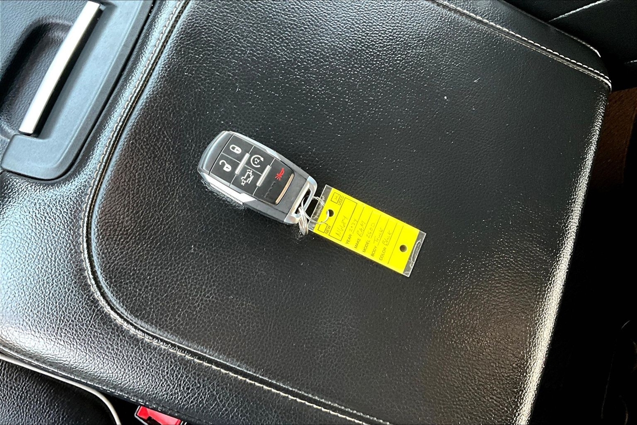 RAM 2500 Laramie 4x4 Crew Cab 6'4" Box 2024