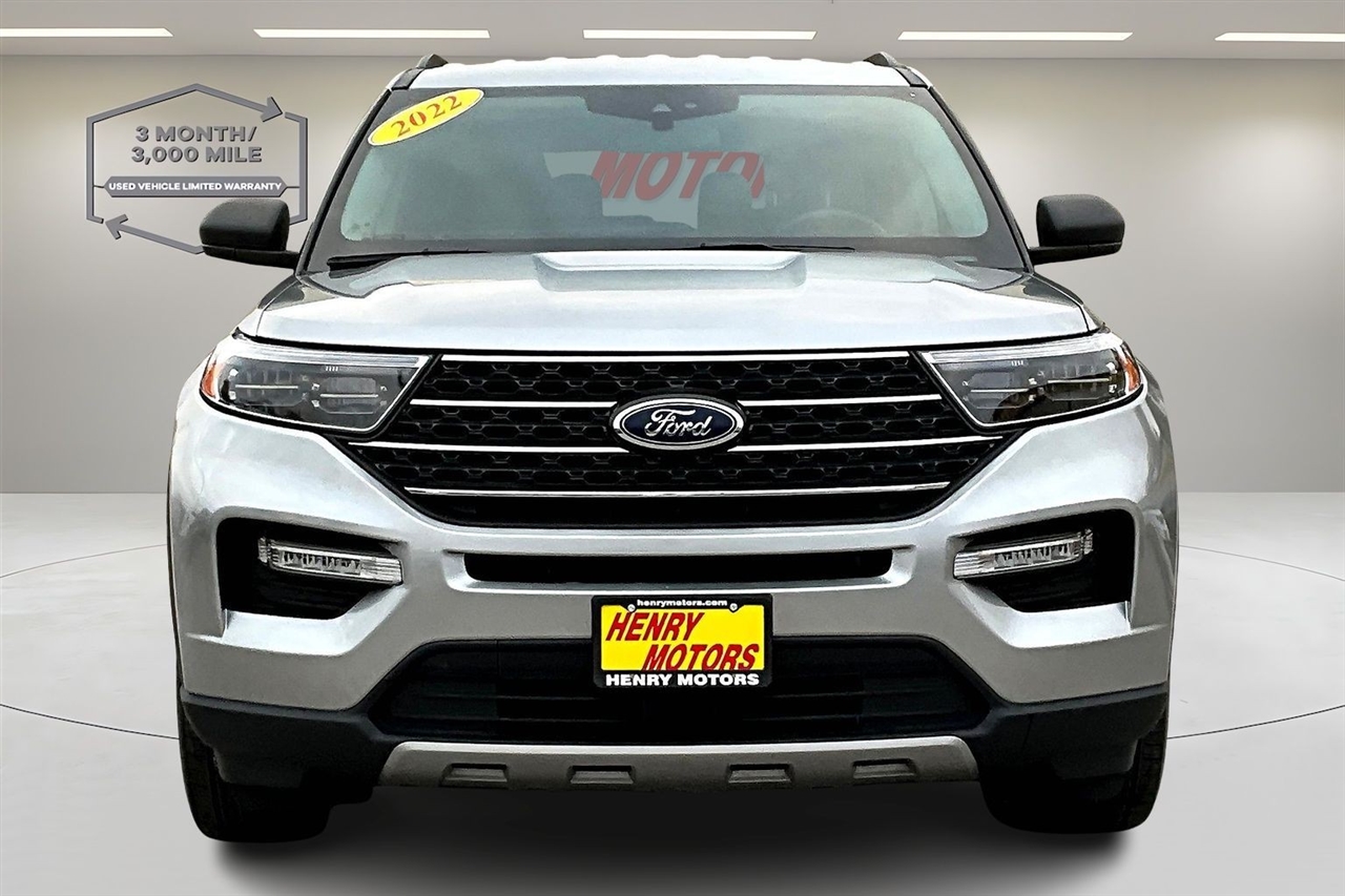 2022 Ford Explorer XLT photo 2