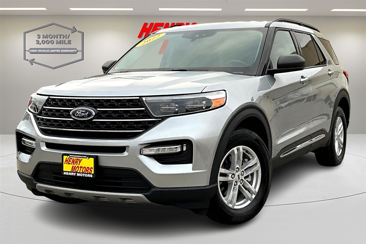 2022 Ford Explorer XLT photo 3