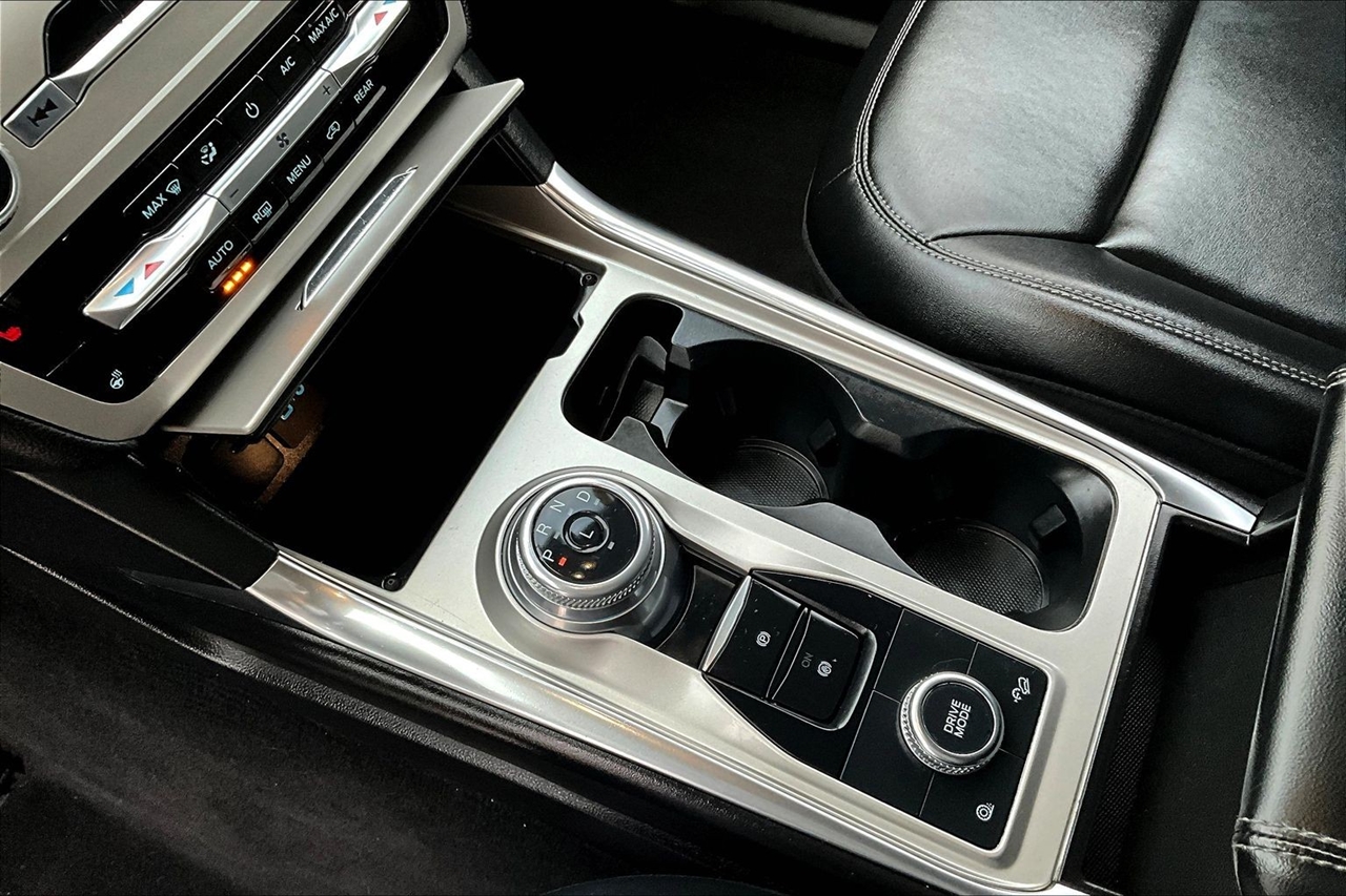 Ford Explorer XLT 4WD 2022