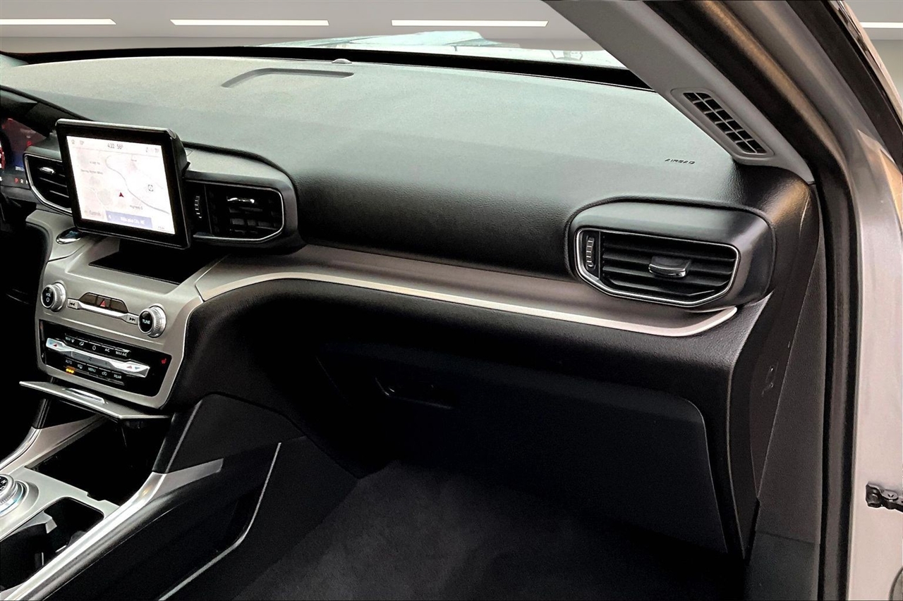 Ford Explorer XLT 4WD 2022