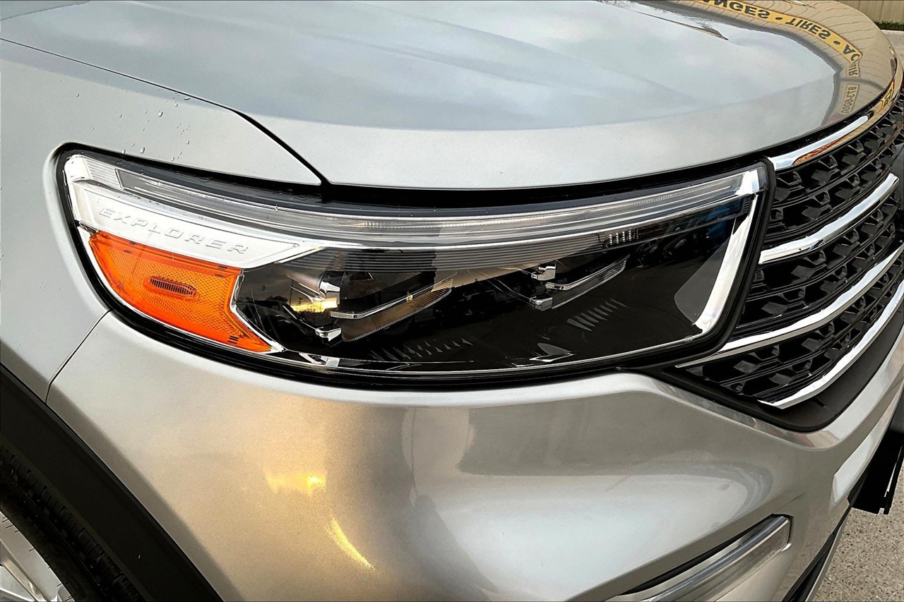 Ford Explorer XLT 4WD 2022