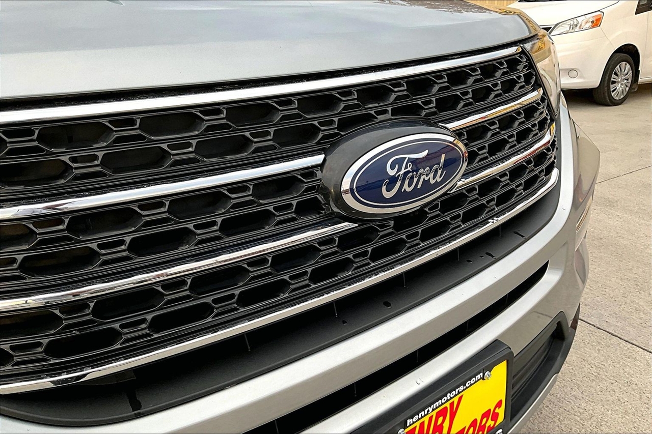 Ford Explorer XLT 4WD 2022