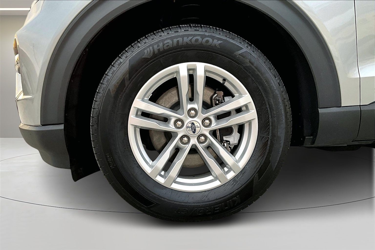 Ford Explorer XLT 4WD 2022