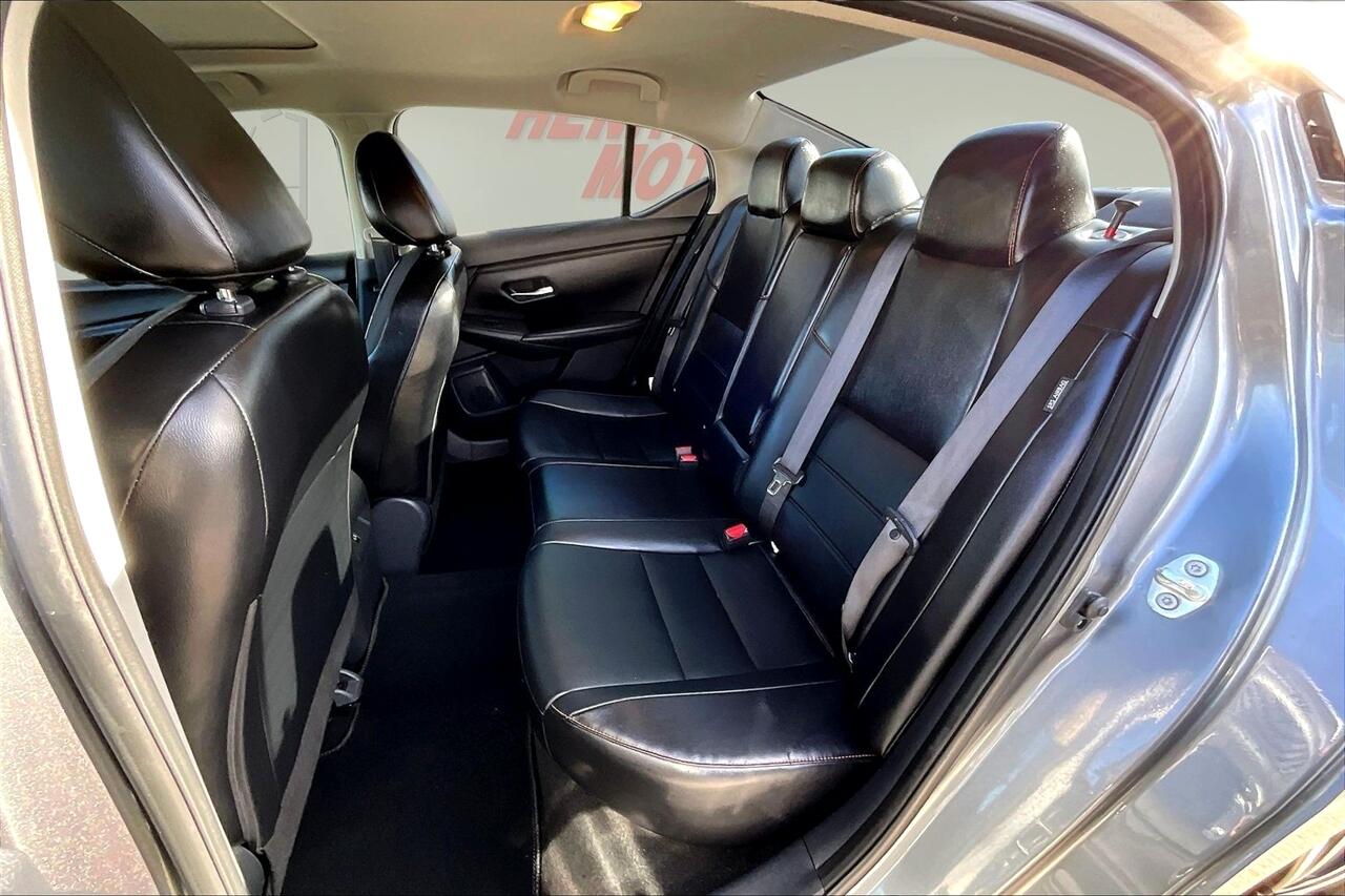 Nissan Sentra SR CVT 2022